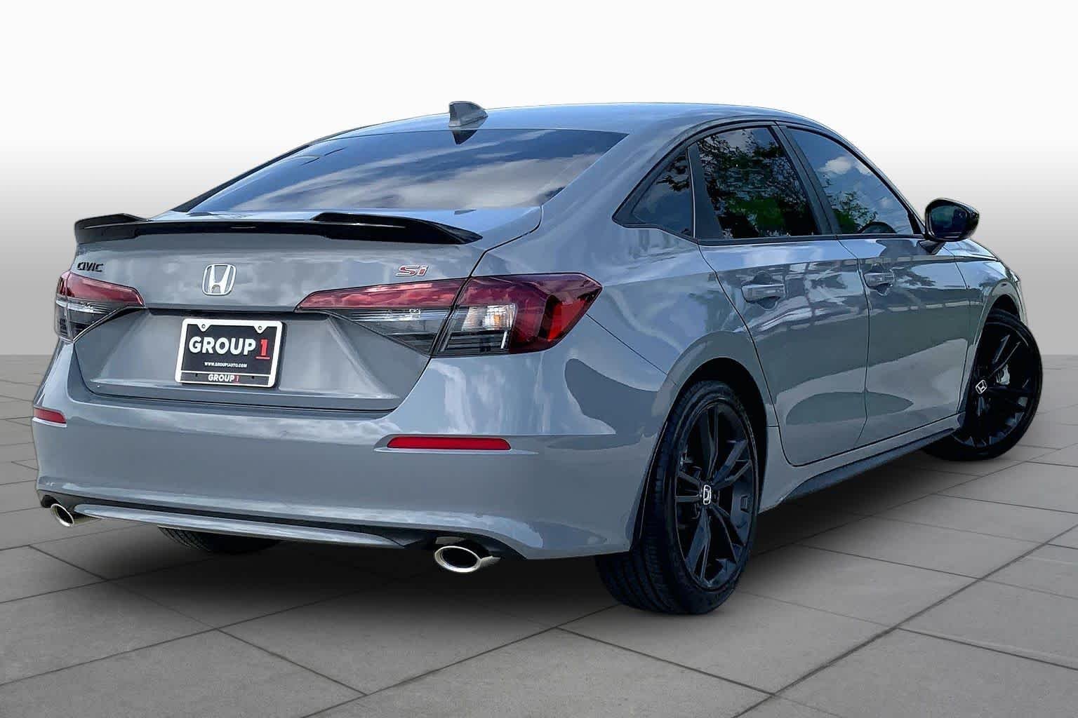 Used 2026 Urban Gray Pearl Honda  image 12