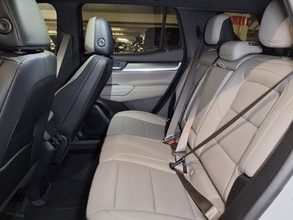 2027 GMC Terrain Elevation - Photo 12