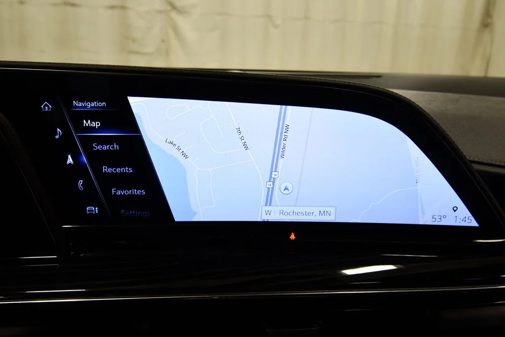 Used 2023  Cadillac Sport image 27