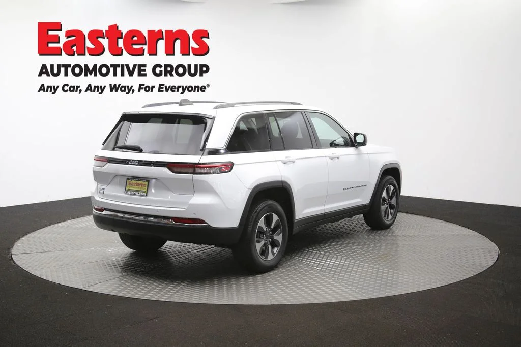 Used 2023 White Jeep 4xe image 47