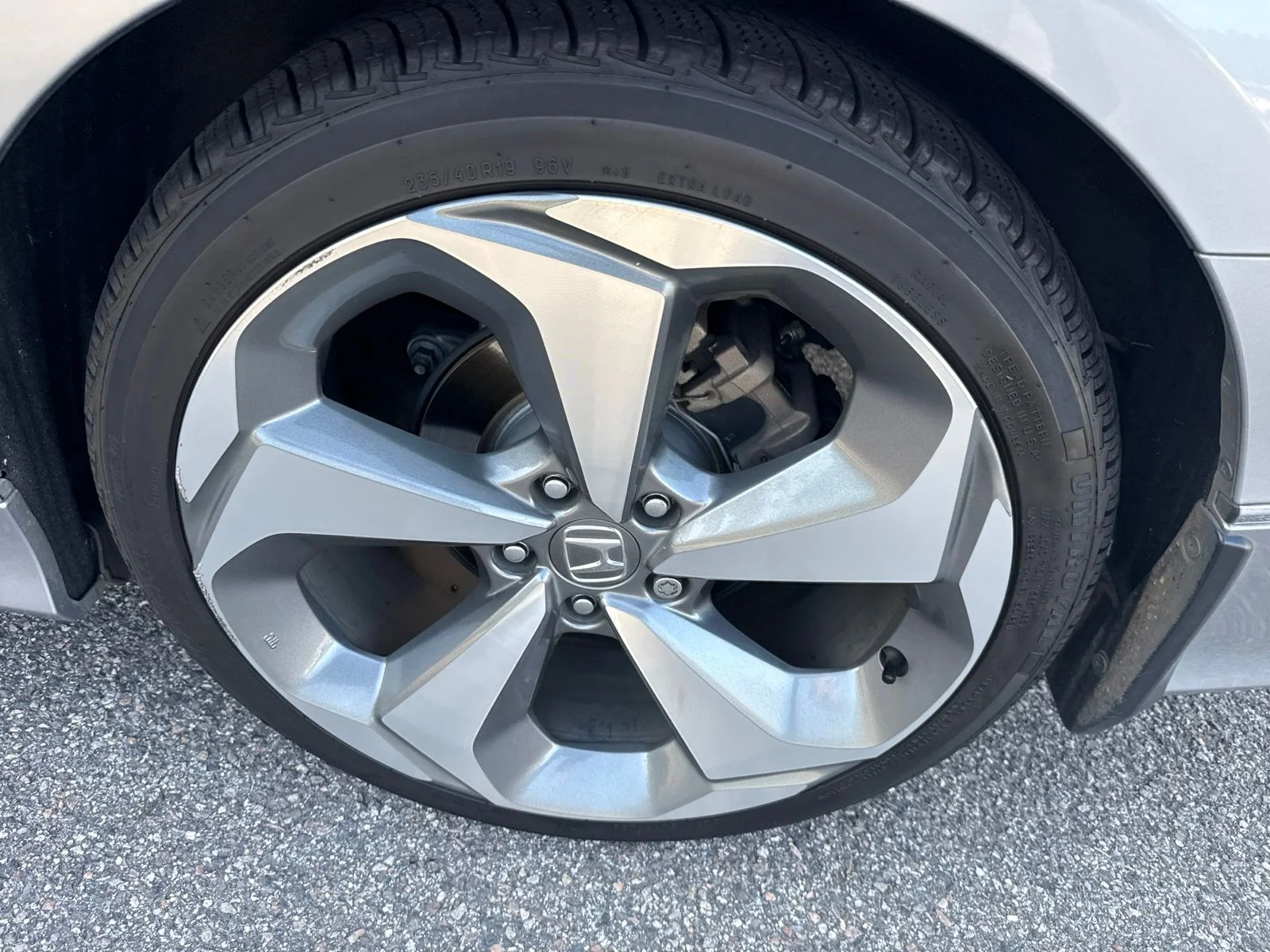 Used 2019  Honda Touring 2.0T image 4