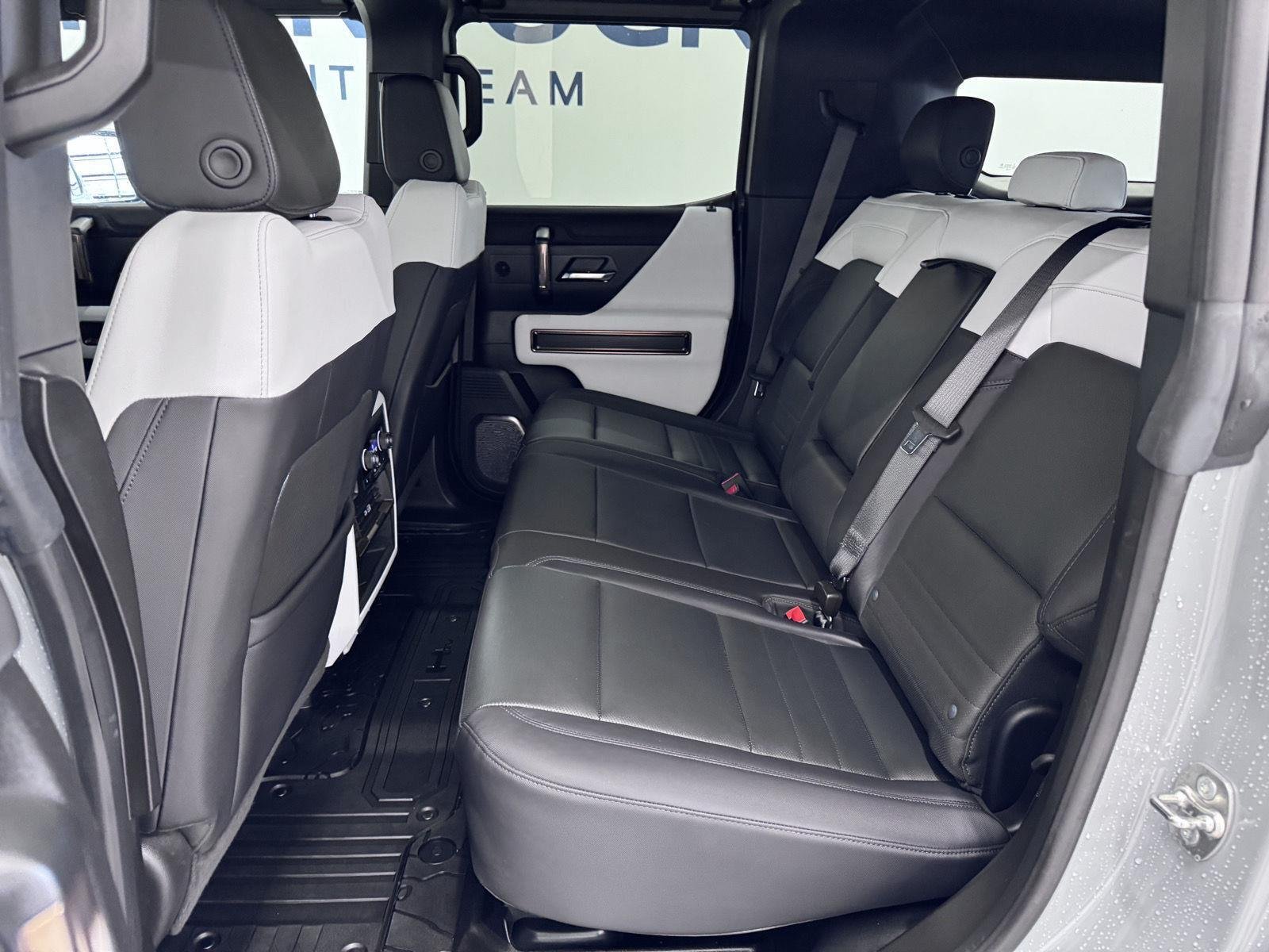 2024 GMC HUMMER EV 2X - Photo 24