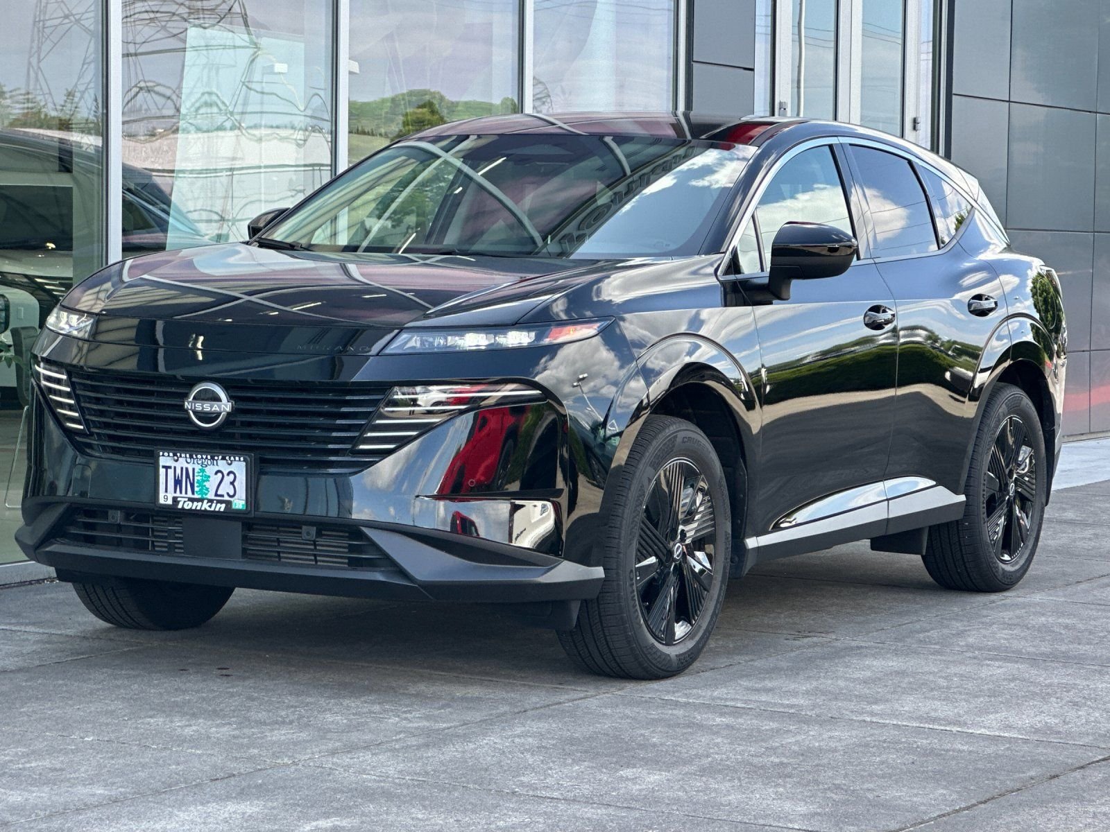 Used 2025 Super Black Nissan SV image 7