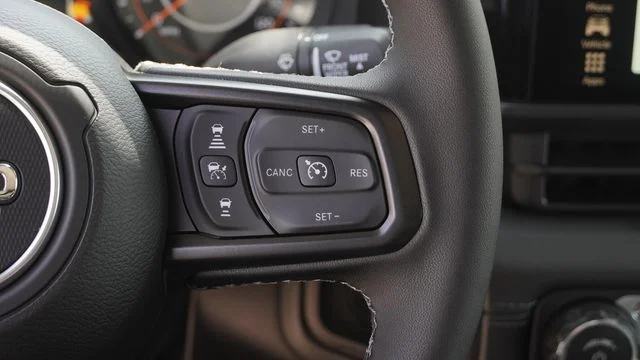 New 2026 Black Clear-Coat Exterior Paint Jeep Mojave X image 26