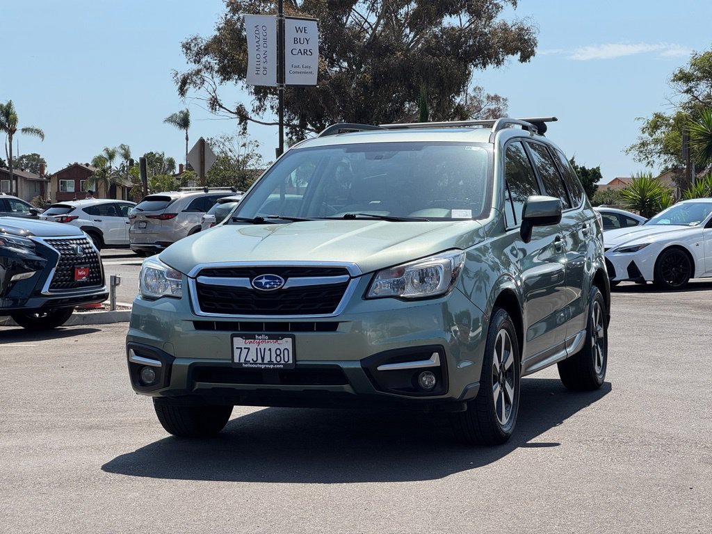 Used 2018 Green Metallic Subaru 2.5i Premium image 5