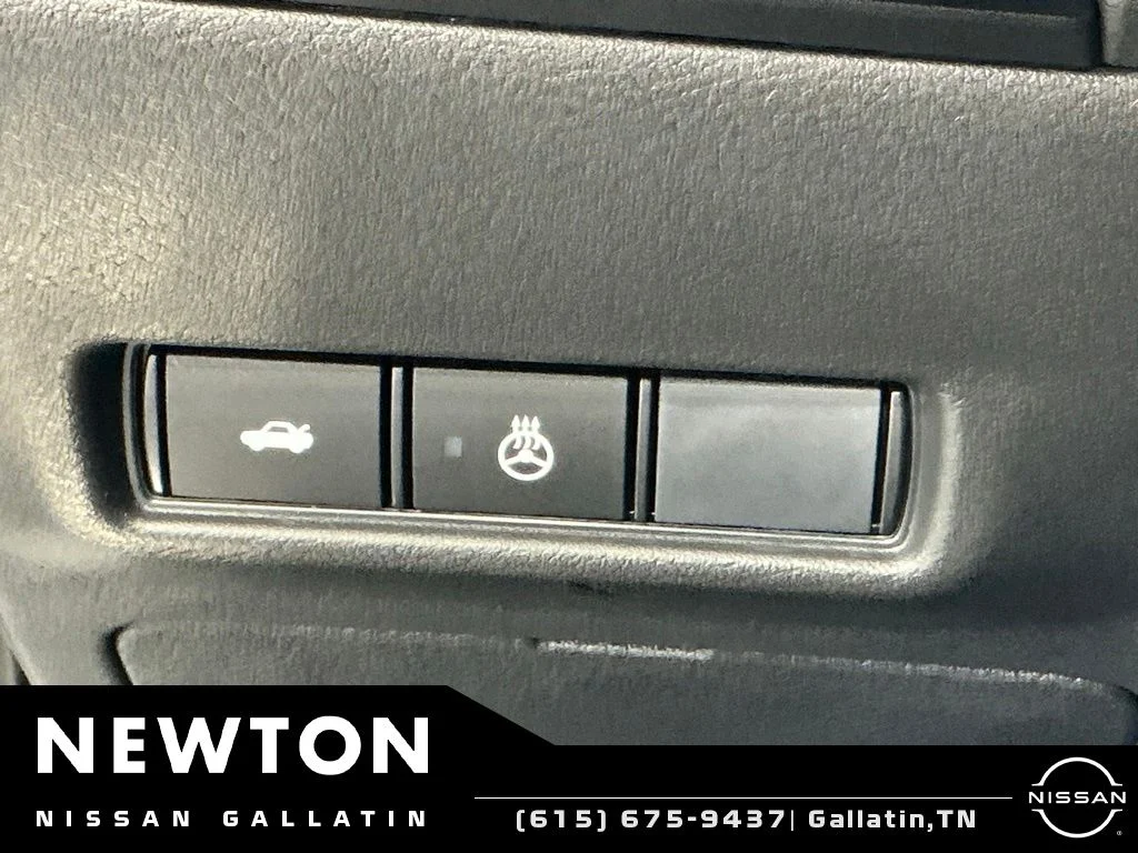 Used 2026 White Nissan SR image 24