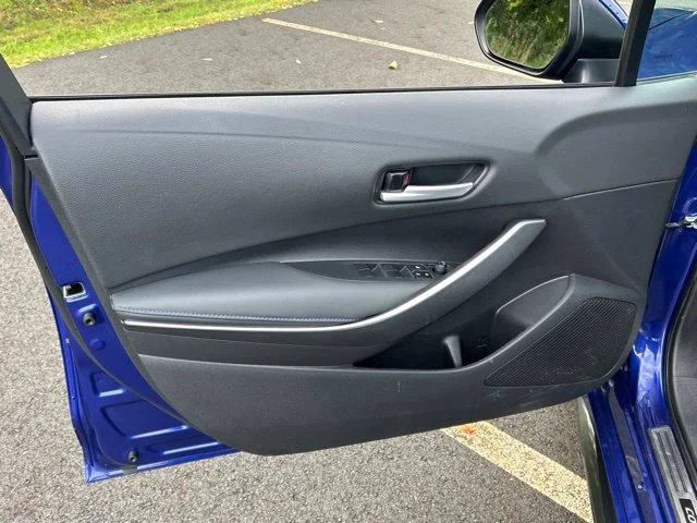 Used 2021 Blue Toyota SE image 18
