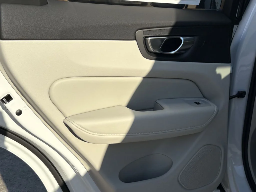 New 2026 Crystal White Volvo Ultra image 24