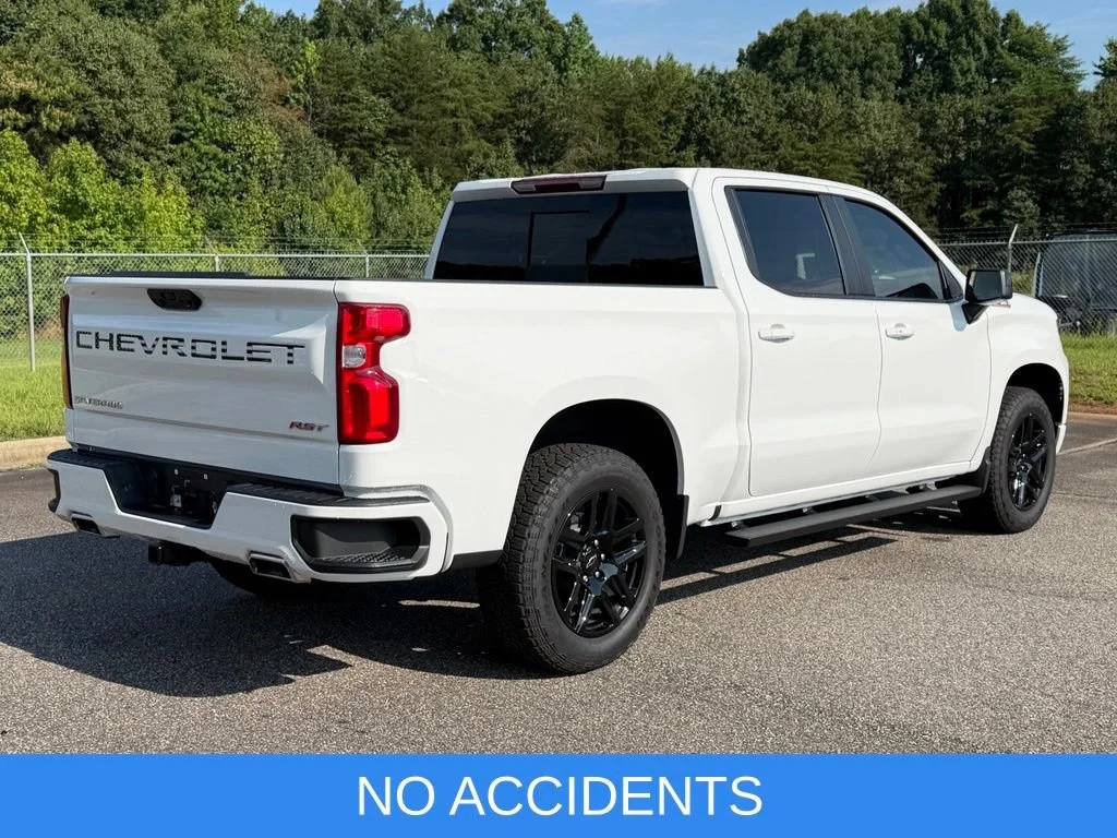 Used 2026 Summit White Chevrolet RST image 5