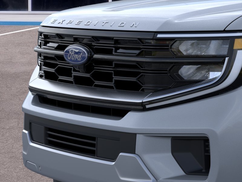 New 2026 Glacier Gray Metallic Tri-Coat Ford Platinum® image 42