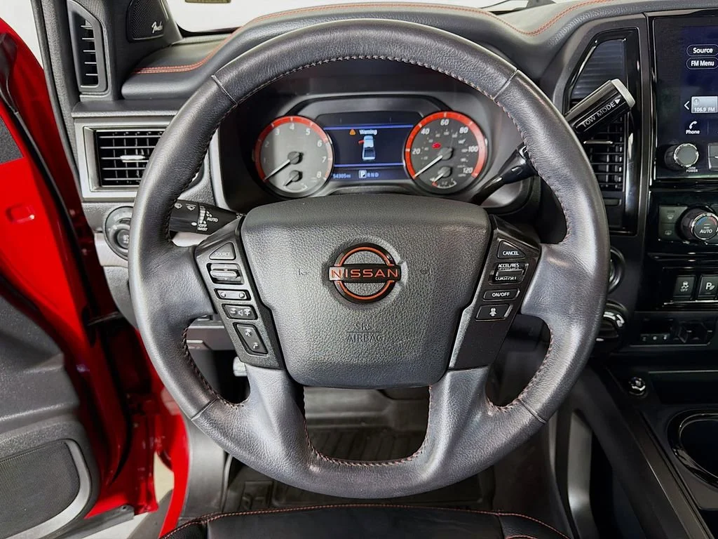 Used 2023  Nissan PRO-4X image 13