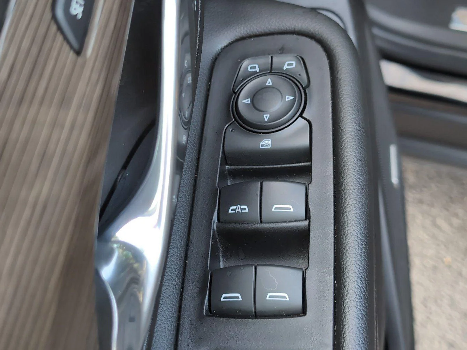 Used 2023 Ebony Twilight Metallic GMC Denali image 19