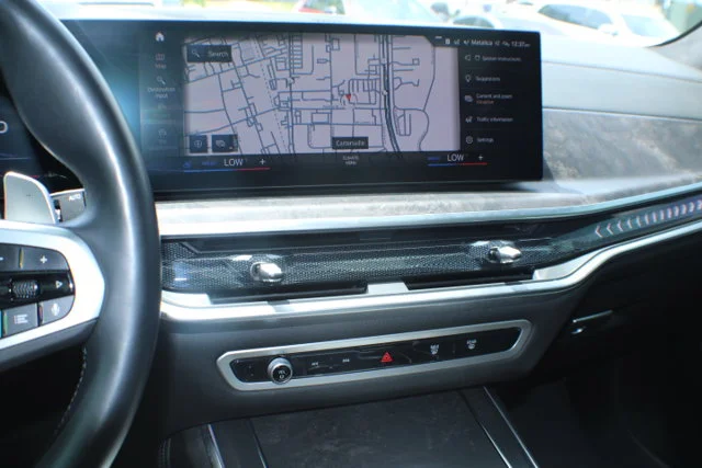 Used 2023 Brooklyn Grey Metallic BMW xDrive40i image 10