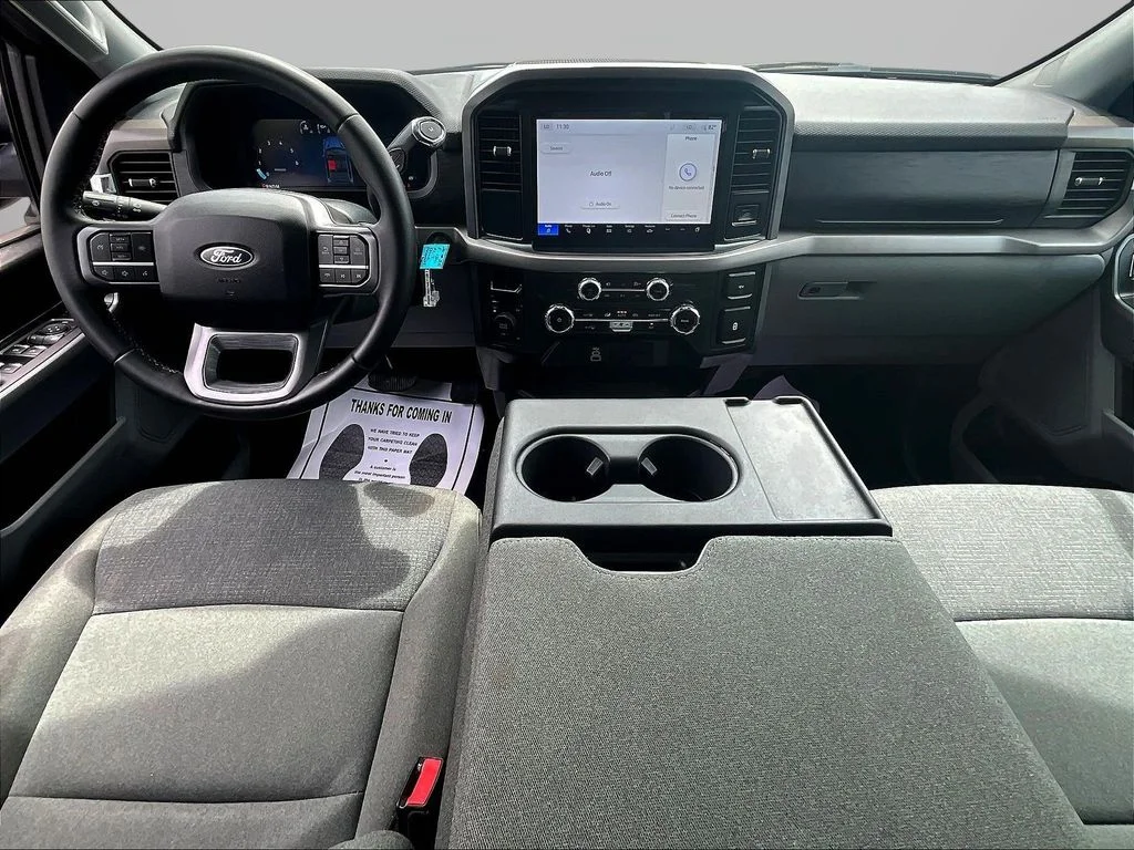 Used 2025 Blue Ford XLT image 8