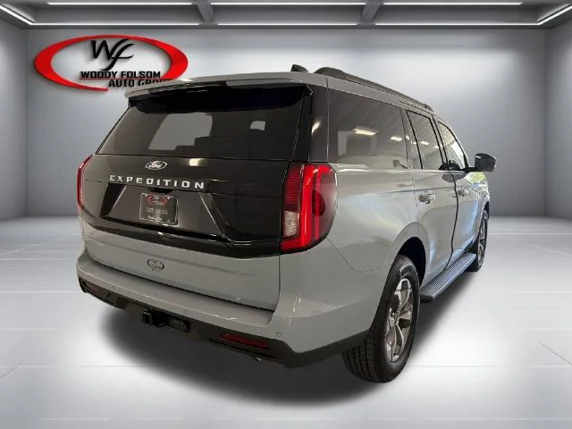 New 2027 Glacier Gray Metallic Tri-Coat Ford Active image 28