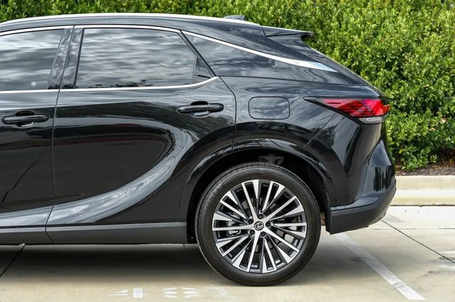 Used 2025 Black Lexus 350 Premium Plus image 18
