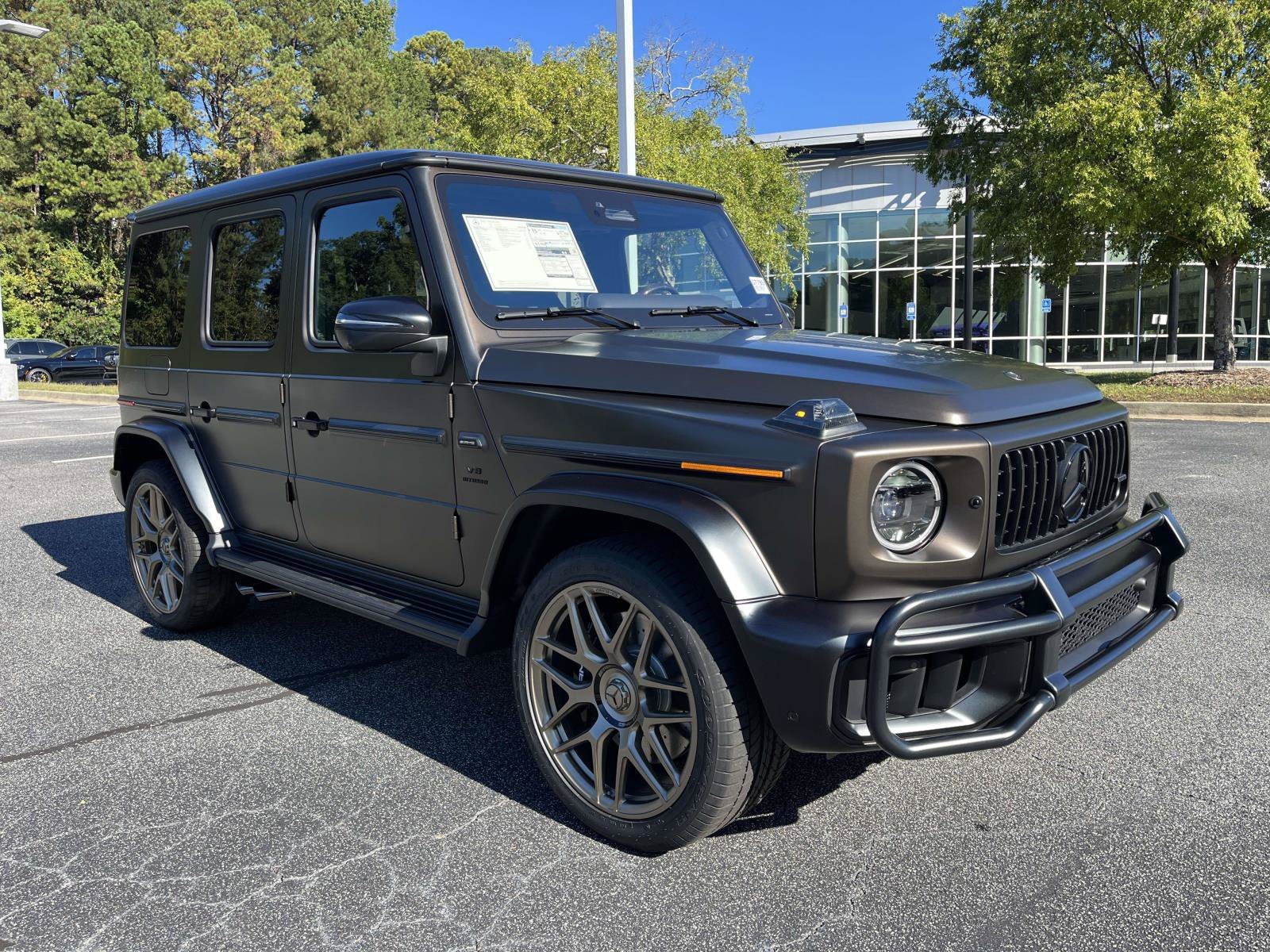 New 2027 MANUFAKTUR Dakota Brown Magno Mercedes-Benz AMG® G 63 SUV image 5