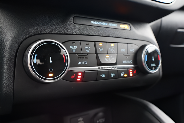 Used 2025 White Ford Active image 21