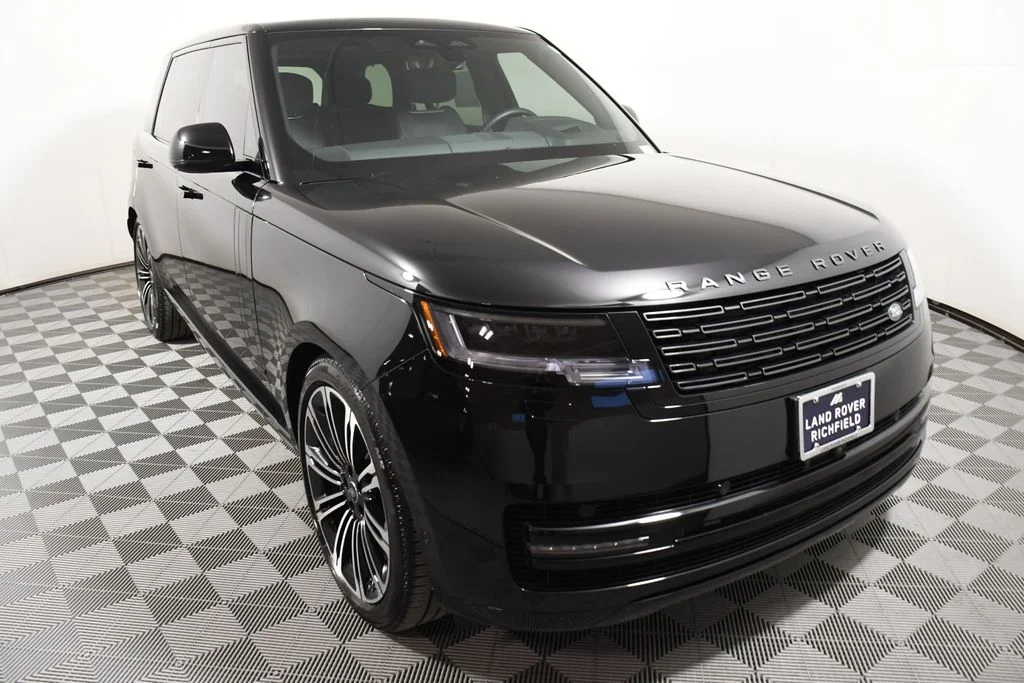 Used 2025 Santorini Black Metallic Land Rover Autobiography image 9