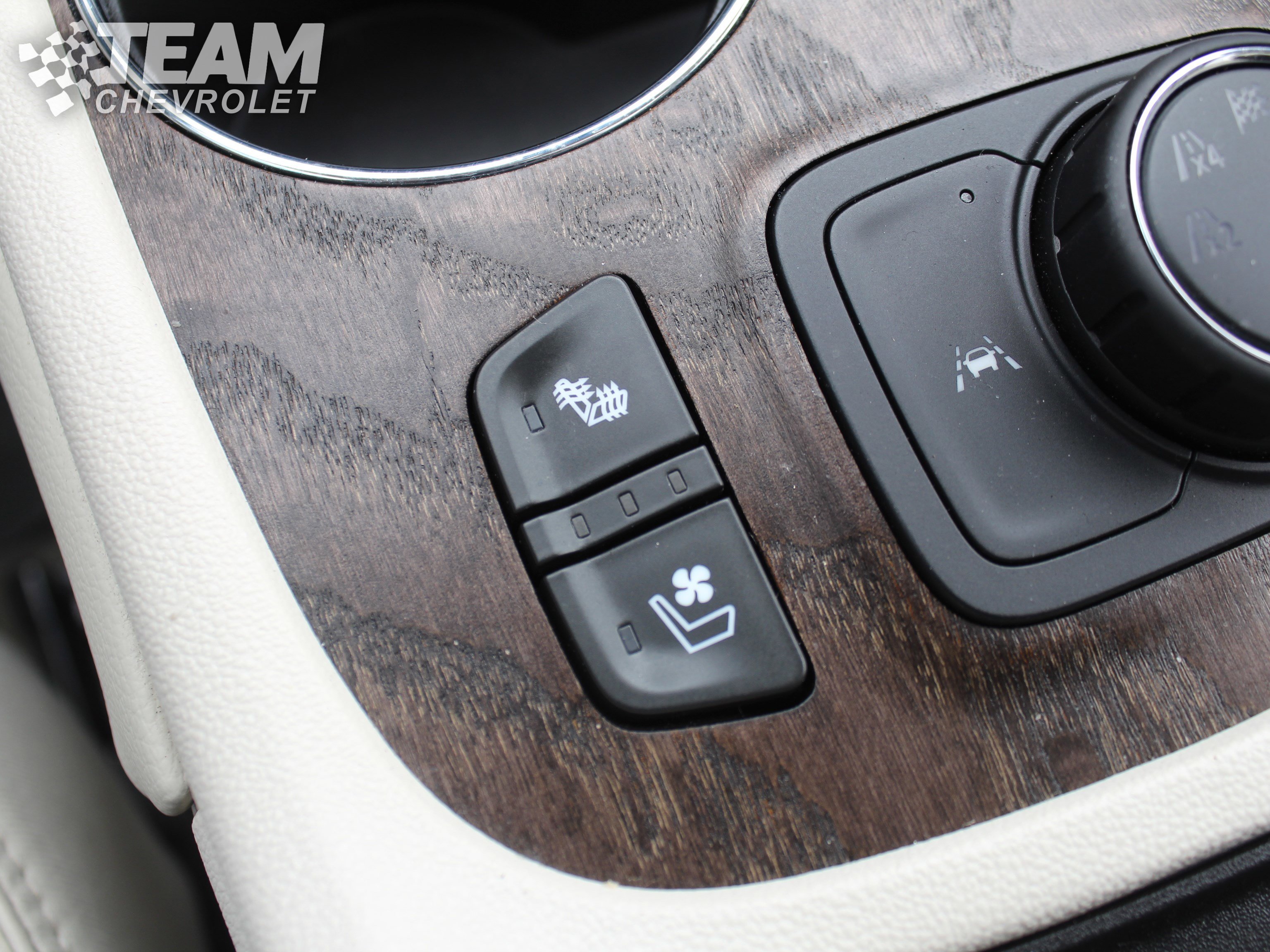 2023 GMC Acadia Denali - Photo 21