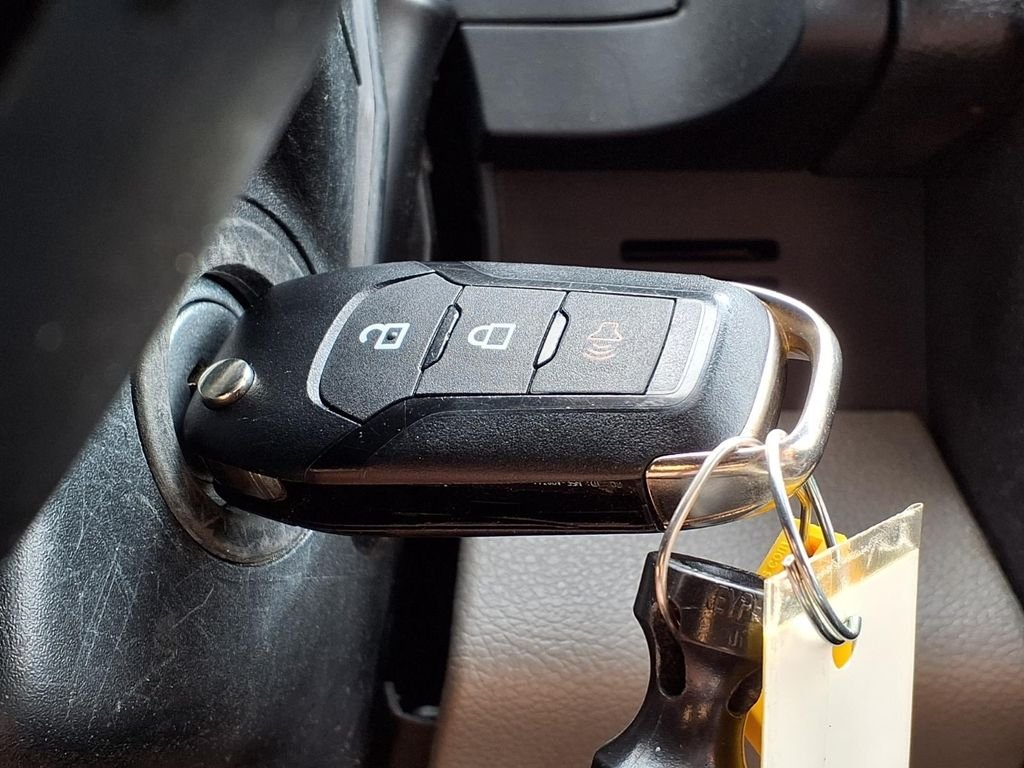 Used 2019 Black Ford XL image 27