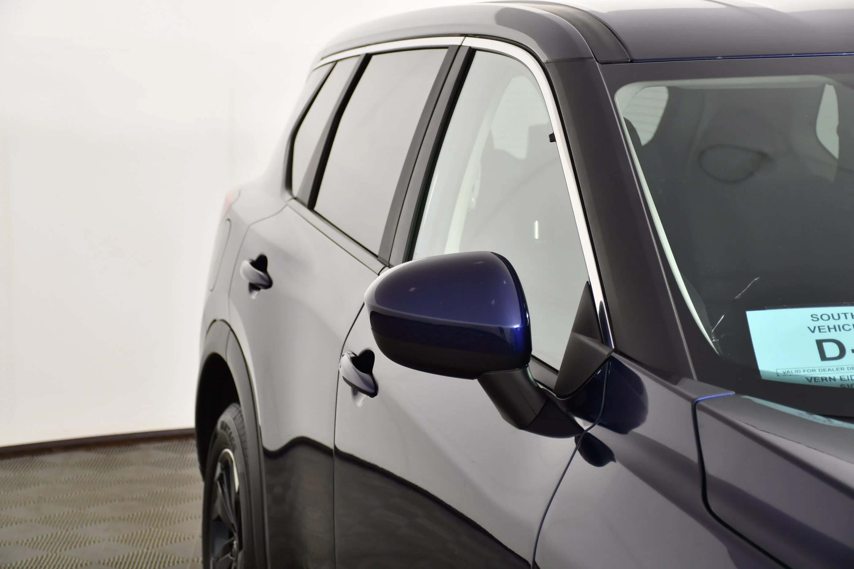 Used 2025 Deep Ocean Blue Pearl Nissan SV image 14