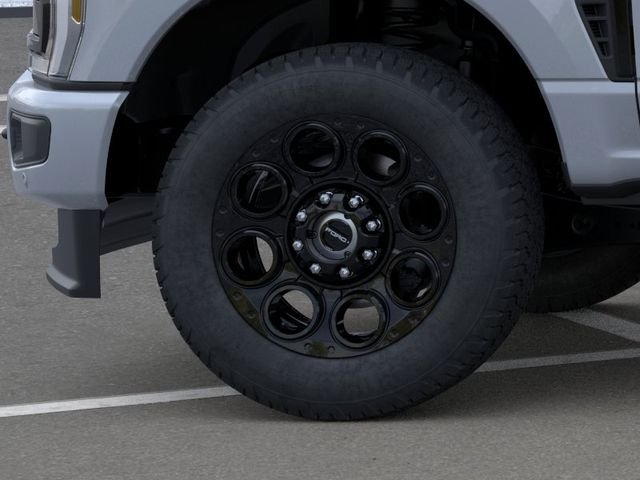 New 2026 Glacier Gray Metallic Tri-Coat Ford F-350® Lariat® image 19