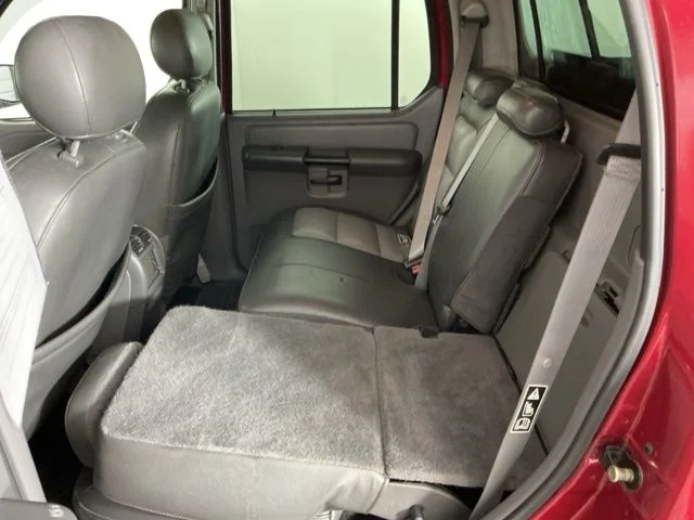 2004 Ford Explorer Sport Trac XLS - Photo 24