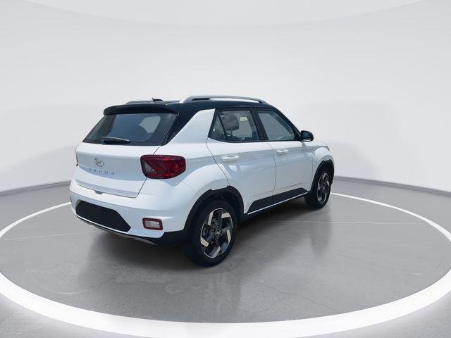 New 2026 White Hyundai SEL w/Two-Tone Roof image 8