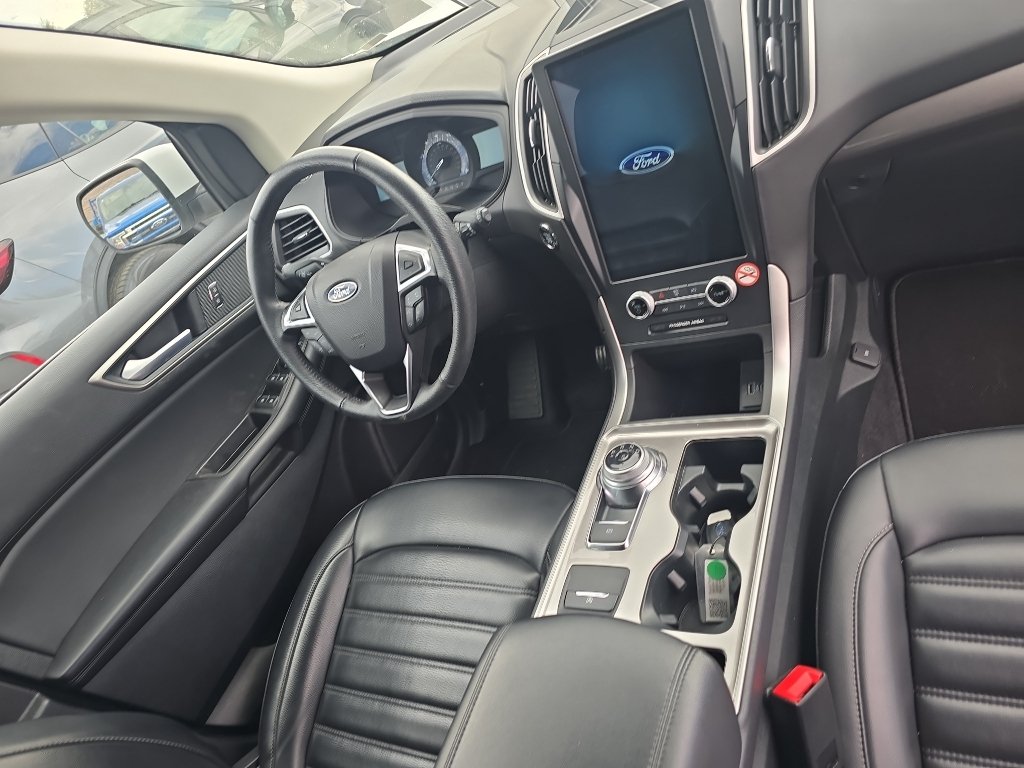 Used 2024 White Ford SEL image 7