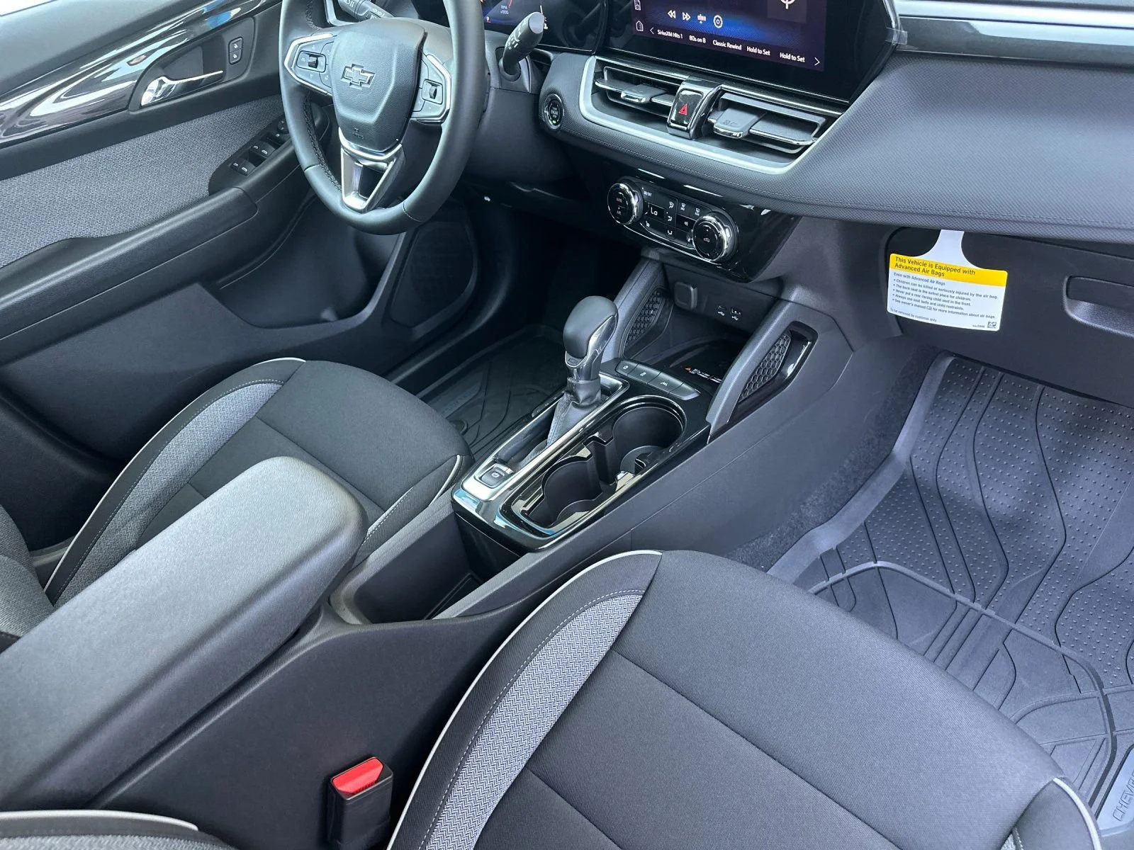 New 2026 Mosaic Black Metallic Chevrolet LT image 16