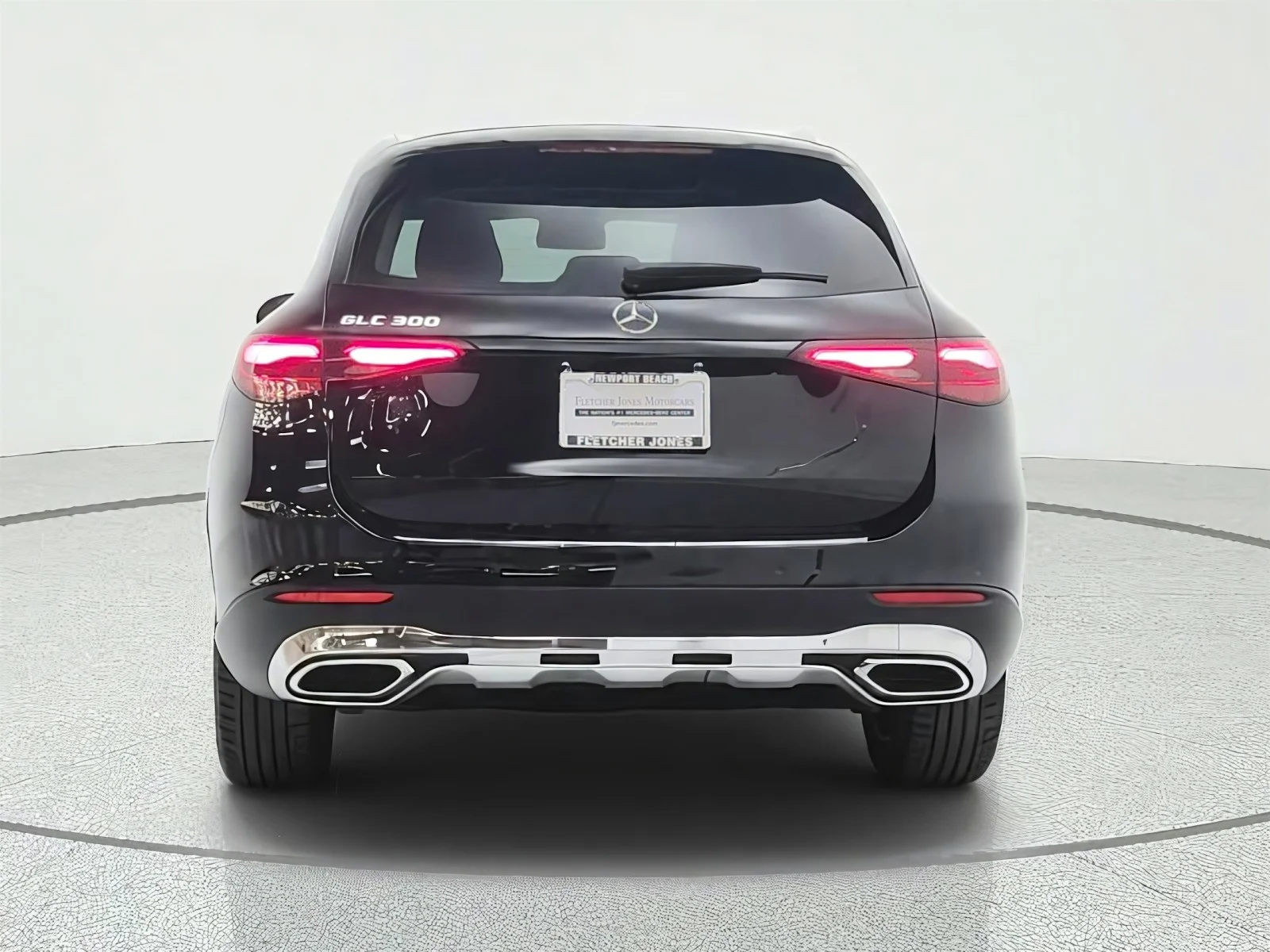 Used 2024 Black Mercedes-Benz GLC 300 SUV image 6