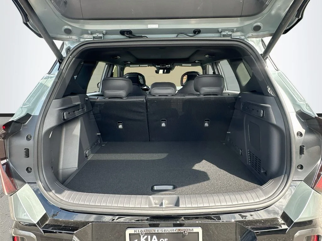 New 2027 Iceberg Green Kia X-Line SX image 27