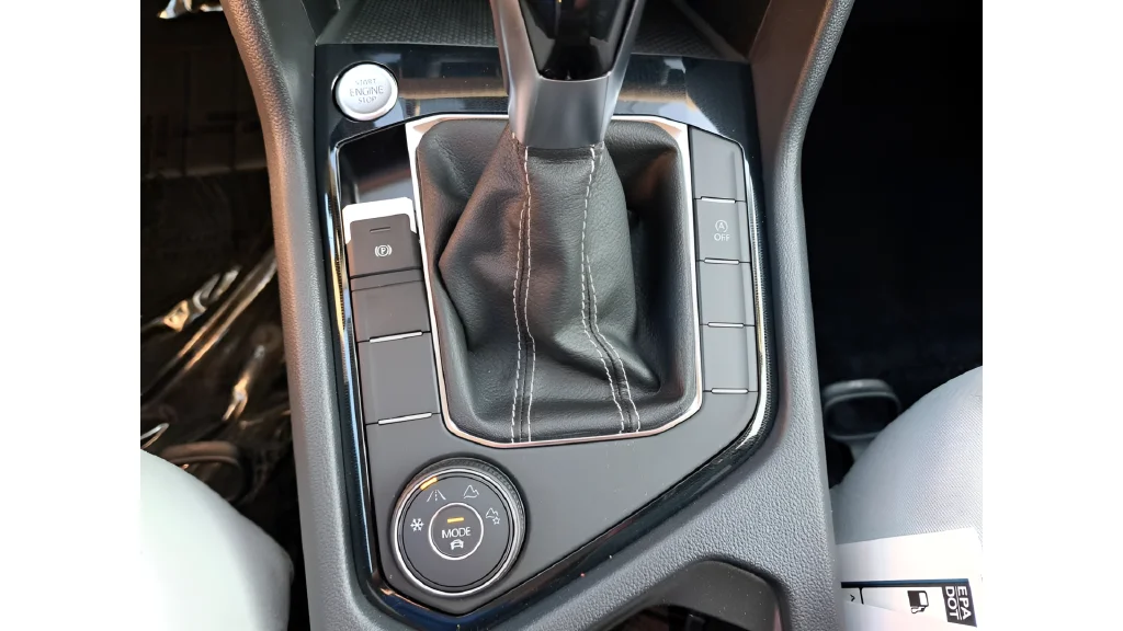 New 2025 Gray Volkswagen 1.5T S image 27