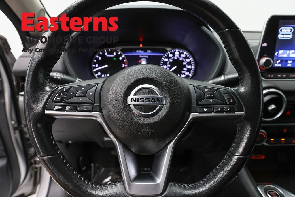 Used 2022 Silver Nissan SV image 10