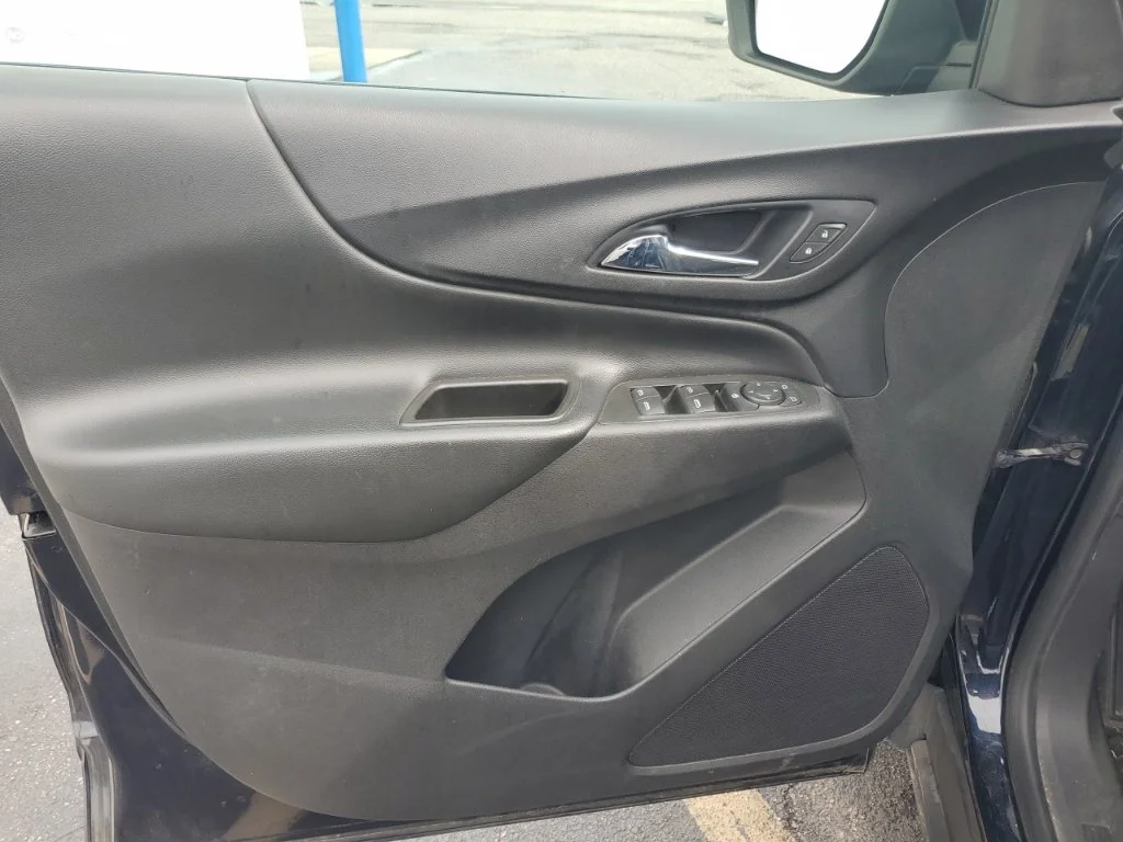 Used 2021 Blue Chevrolet LT image 12