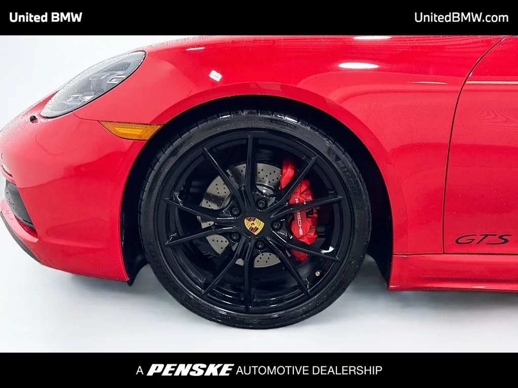 Used 2018 Carmine Red Porsche S image 9