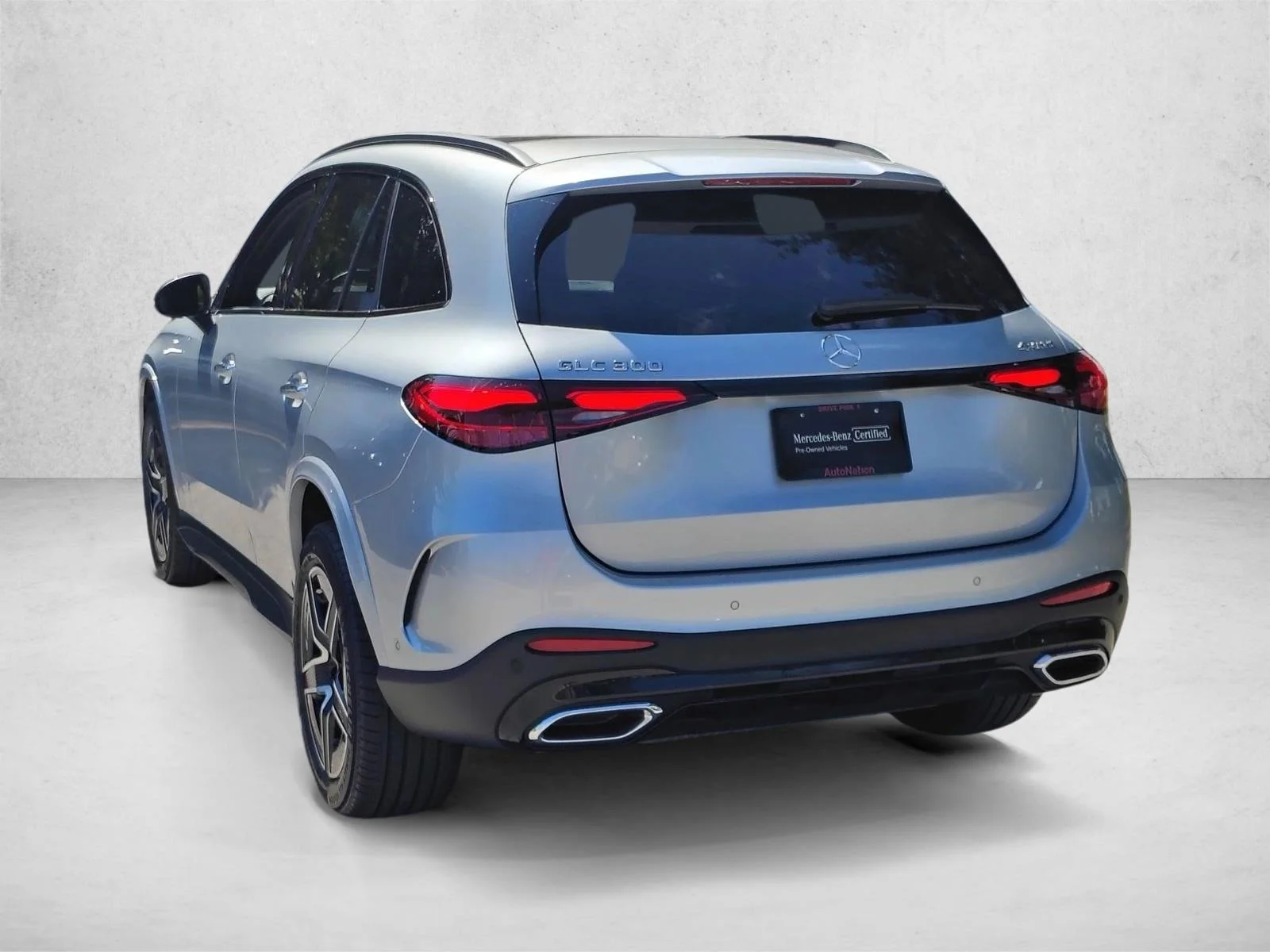 Used 2026 Cirrus Silver Metallic Mercedes-Benz GLC 300 image 8