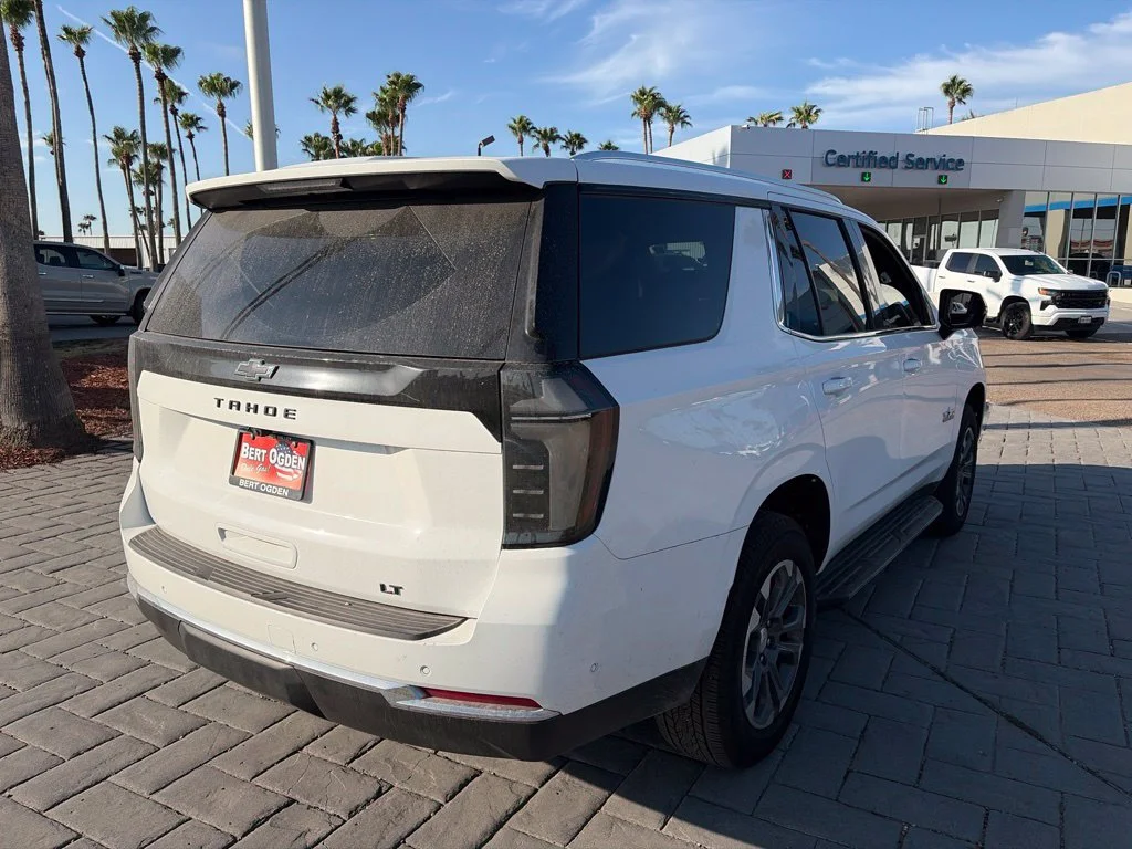 Used 2026 Summit White Chevrolet LT image 5