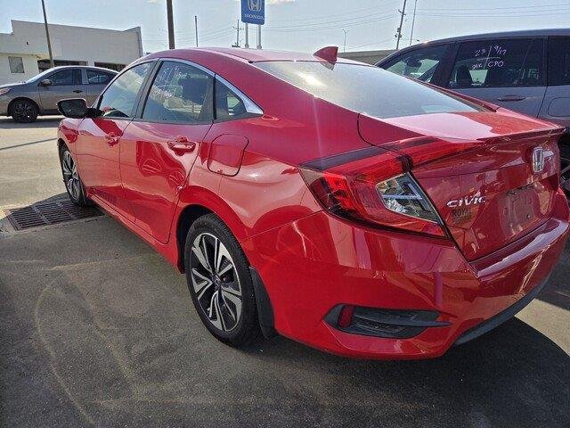 Used 2018 Rallye Red Honda EX-T image 5