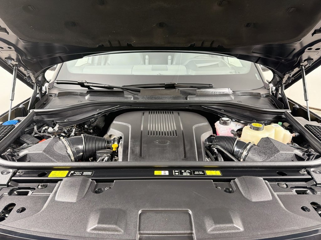 Certified Used 2025 Black Land Rover SE image 32