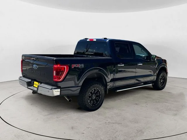Used 2023 Blue Metallic Ford XLT image 5