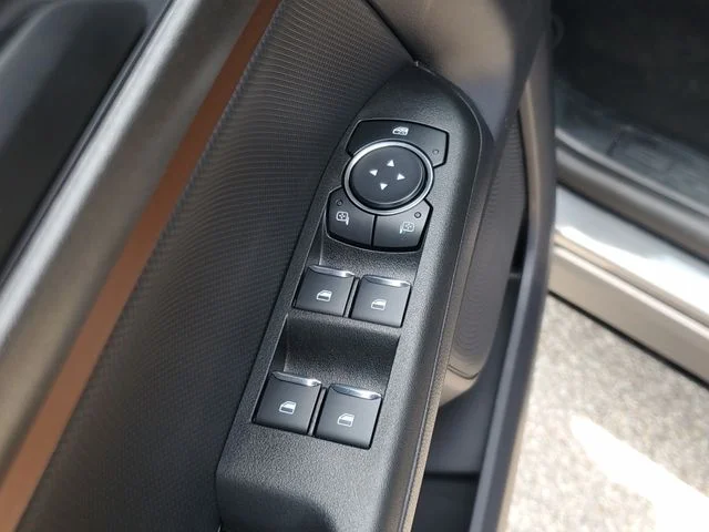 New 2026 Carbonized Gray Metallic Ford Outer Banks® image 17