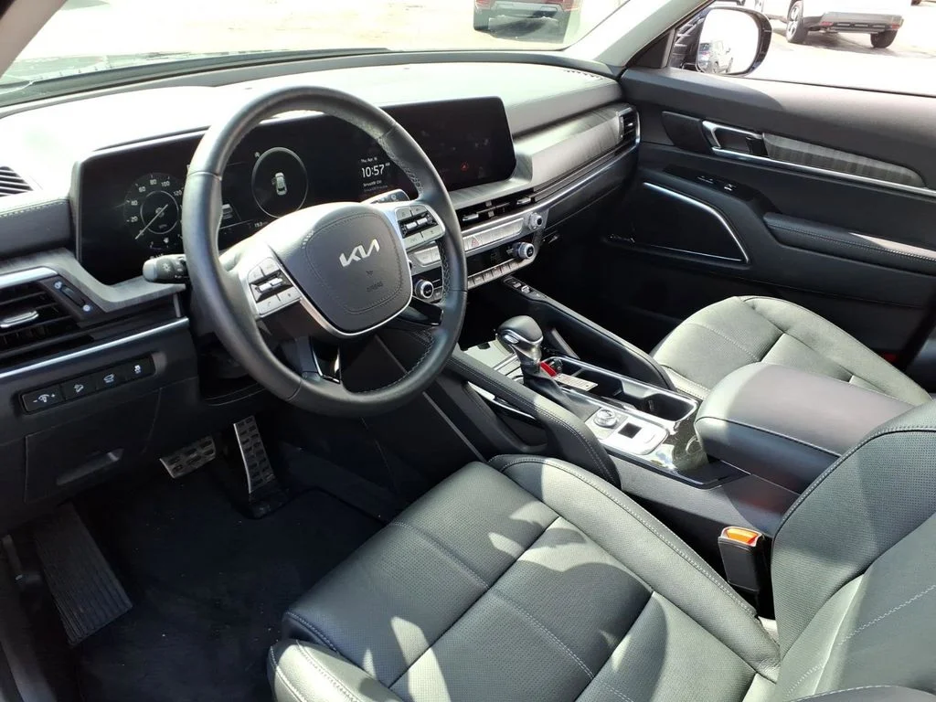 2025 Kia Telluride SX - Photo 28