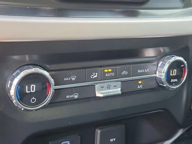 Used 2021 Oxford White Ford XLT image 33