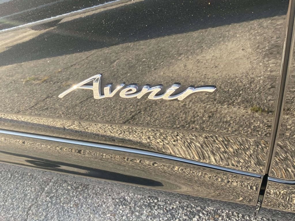Used 2024 Ebony Twilight Metallic Buick Avenir image 4