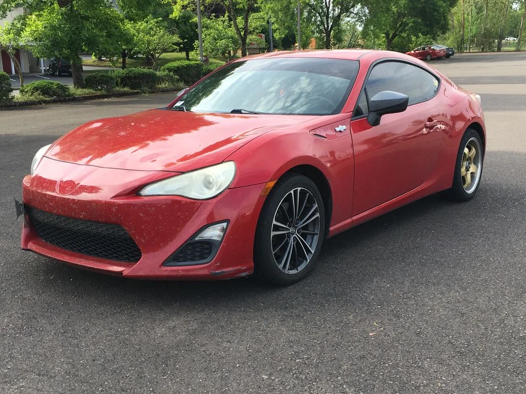2013 Scion FR-S MT's photo