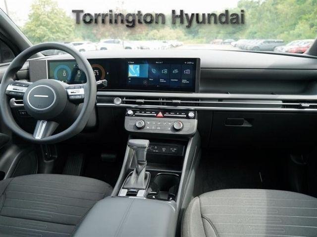 2025 Hyundai Santa Cruz SE - Photo 7