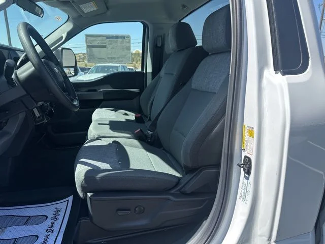 2025 Ford F-350 Super Duty XLT - Photo 22