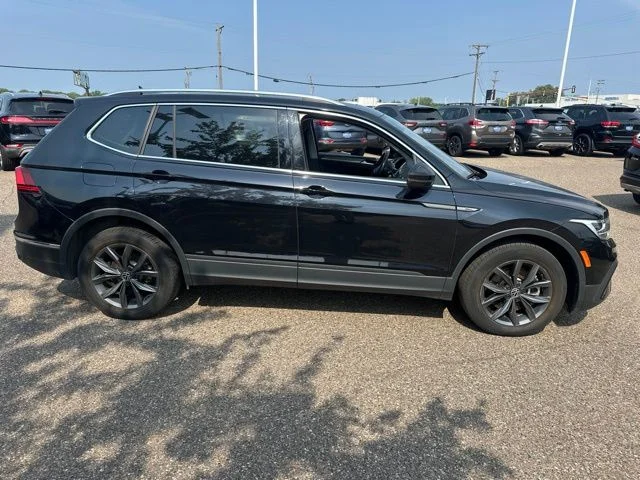 Certified 2022 Volkswagen Tiguan SE with VIN 3VV2B7AX8NM085831 for sale in Inver Grove Heights, Minnesota